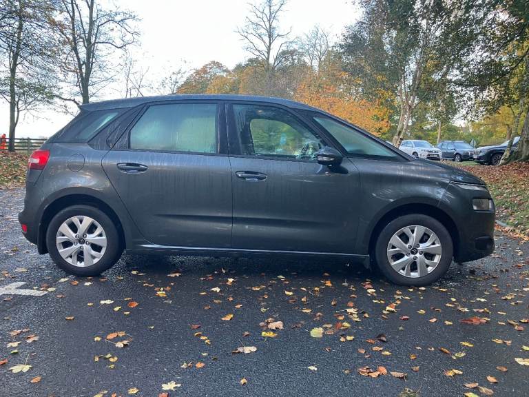 STUNNING 2016 CITROEN C4 PICASSO 1.6BlueDHi VTR+ 5 door EAT6. AUTOMATIC. MOT May-2026. FSH