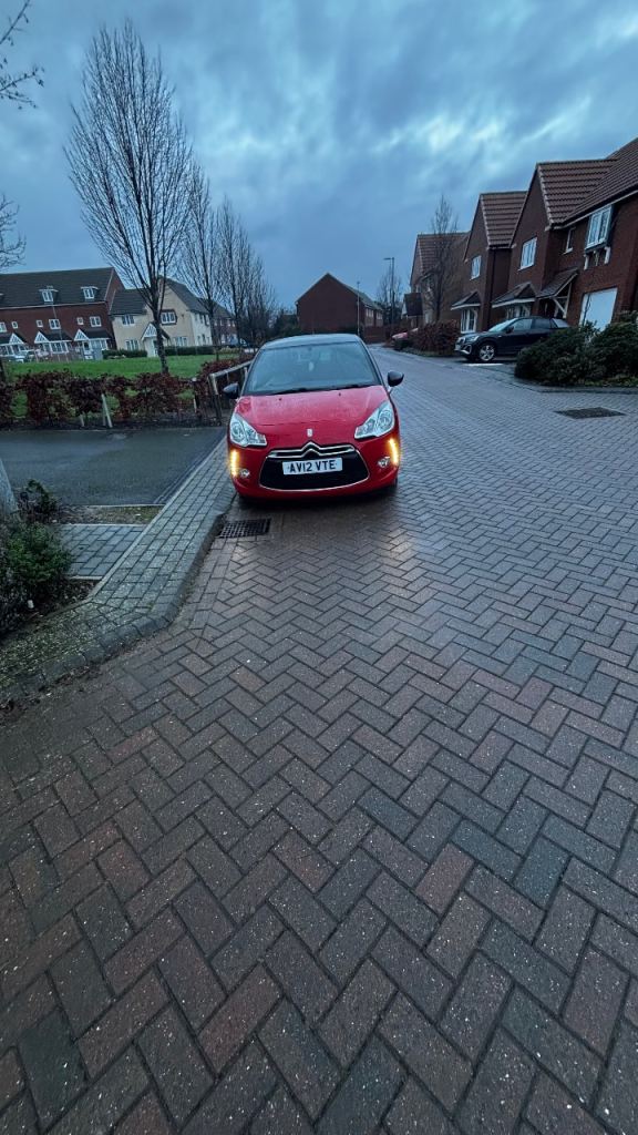 Citroen, DS3, Hatchback, 2012, Manual, 1560 (cc), 3 doors