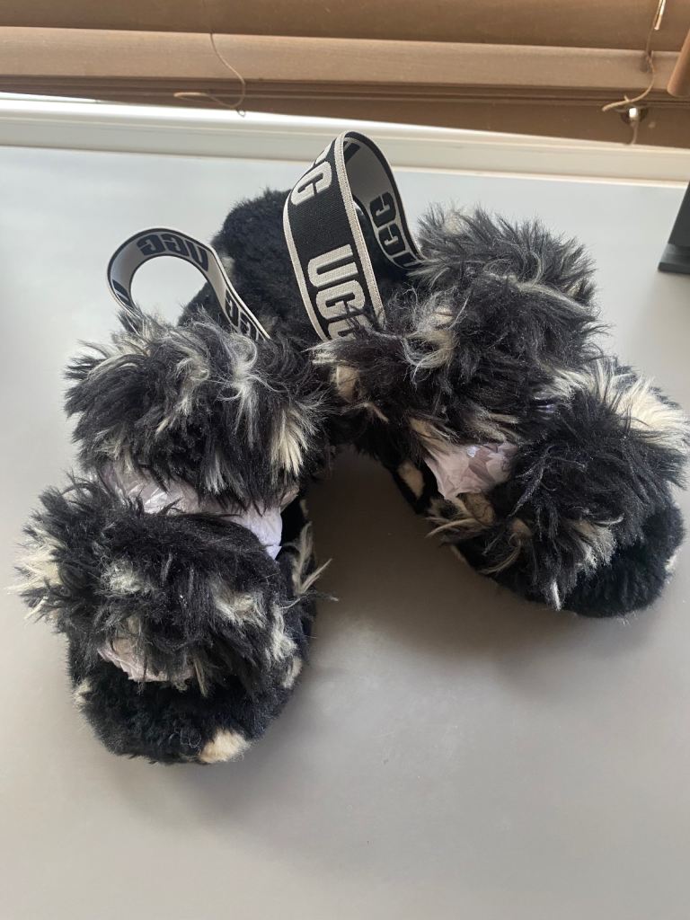 UGG fluffy platform slippers in size UK5 VGC