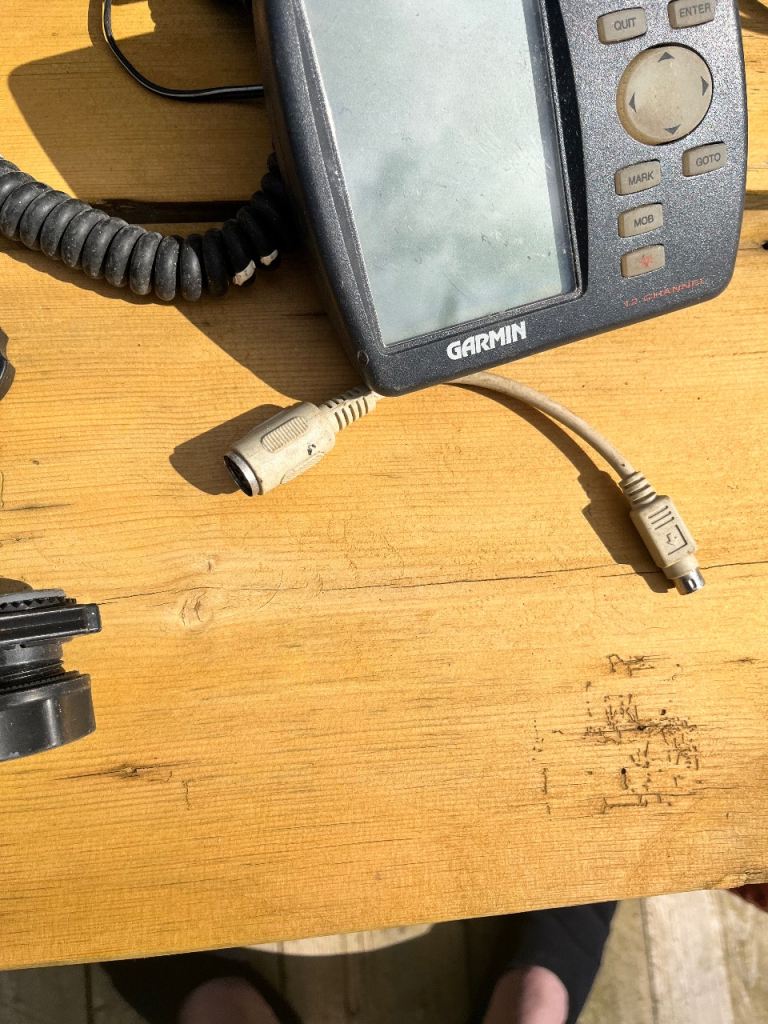 Garmin gps and marine radio