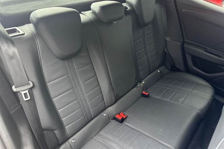  Vauxhall Mokka Electric 50kwh Ultimate Suv 5dr Electric Auto 136 Ps Electric