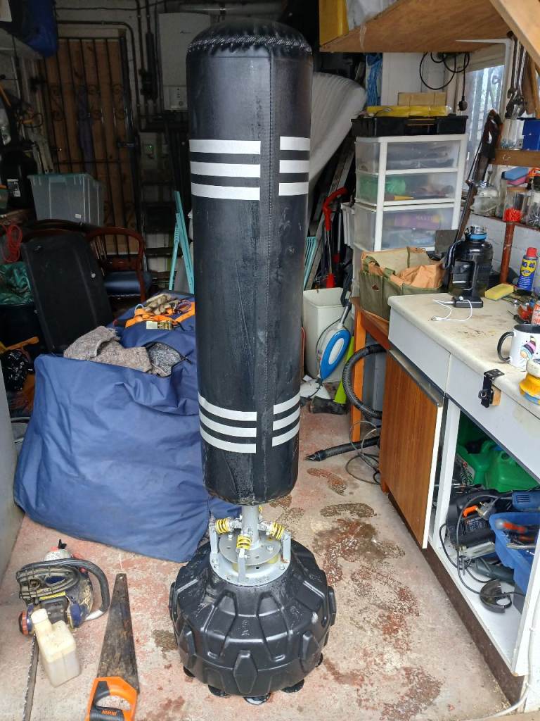 Punch bag and kick boxing bag