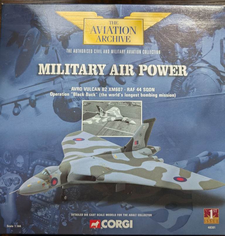 Corgi Aviation Archive 1:144 Avro Vulcan B2 XM607 RAF 44 Sq Operation Black Buck