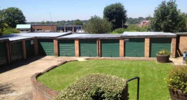 Garage to rent in London (N20) | Stashbee