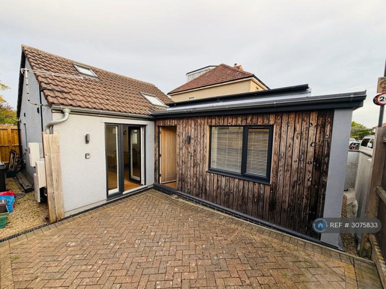 1 bedroom house in Bedford Crescent, Bristol, BS7 (1 bed) (#3075833)
