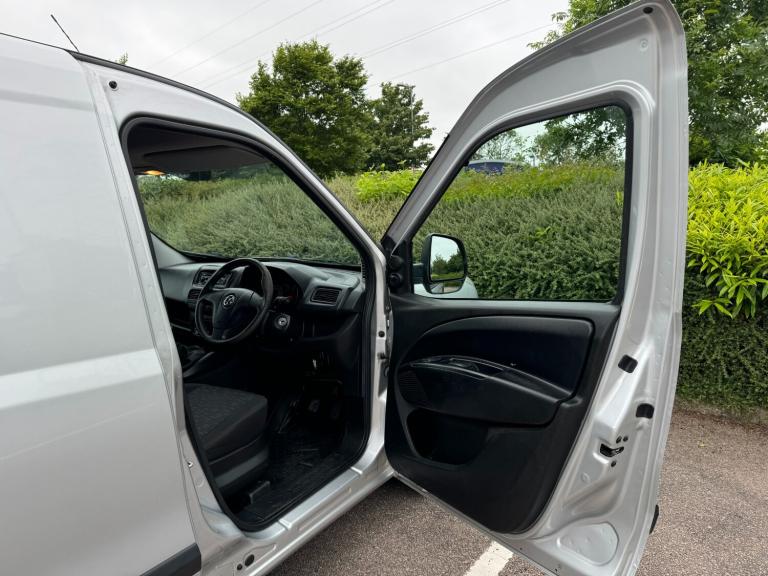 2015 Vauxhall Combo 2000 1.3 CDTI 16V ecoFLEX H1 Van PANEL VAN Diesel Manual