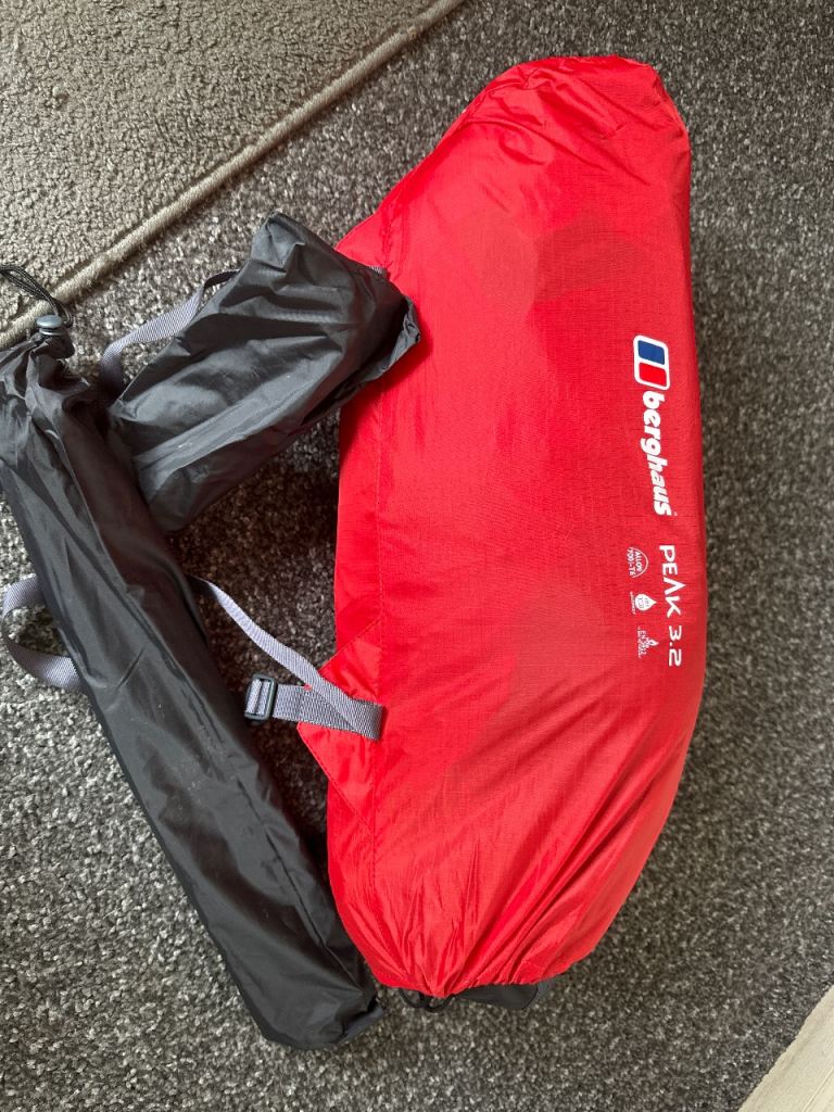 Berghaus Peak 3.2 Tent – Red, Excellent Condition