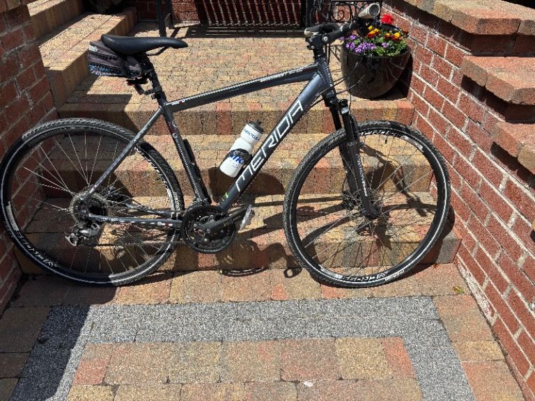 Merida Hybrid Bike – Grey, Good Condition
