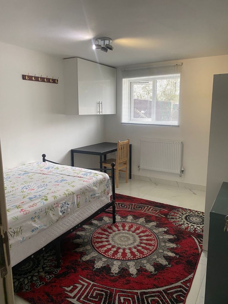 Double room to rent in Wembley 