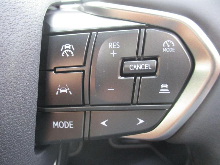 2025 Lexus LBX 1.5 VVT-iE Premium SUV 5dr Petrol Hybrid E-CVT Euro 6 (s/s) (136 ps) HATCHBACK Pet...