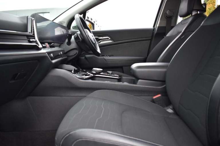 2024 Kia Sportage 1.6 H T Gdi 3 Suv 5dr Petrol Hybrid Auto Euro 6 (s/s) (207 Bhp) ESTATE Petrol/E...