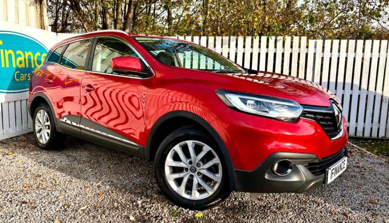 CAN'T GET CREDIT? CALL US! Renault Kadjar 1.3 TCe Dynamique Nav ENERGY - £199 DEPOSIT, £66 PER WEEK