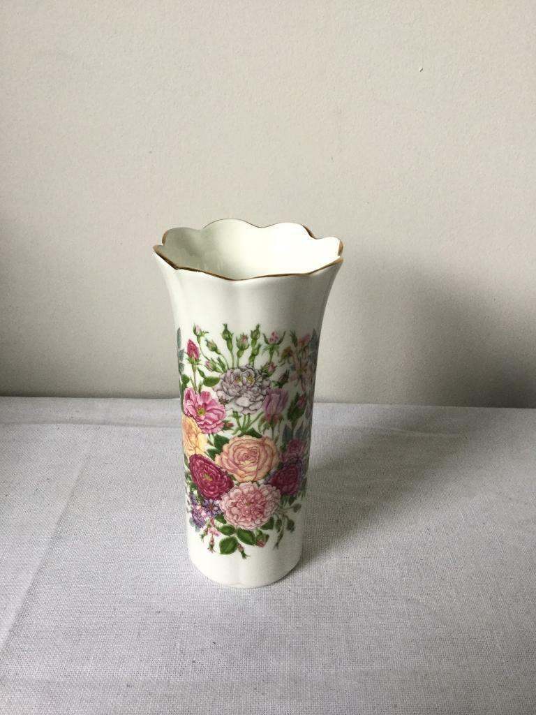 Ansley bone China vase Rose Garden florals pattern 