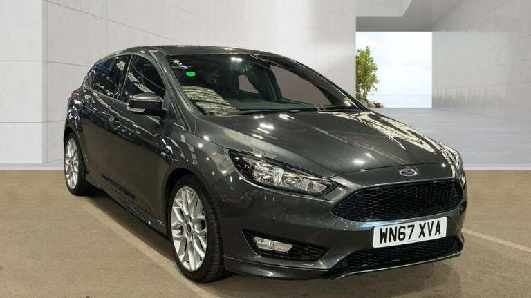 2017 Ford Focus 1.0T EcoBoost ST-Line Euro 6 (s/s) 5dr HATCHBACK Petrol Manual
