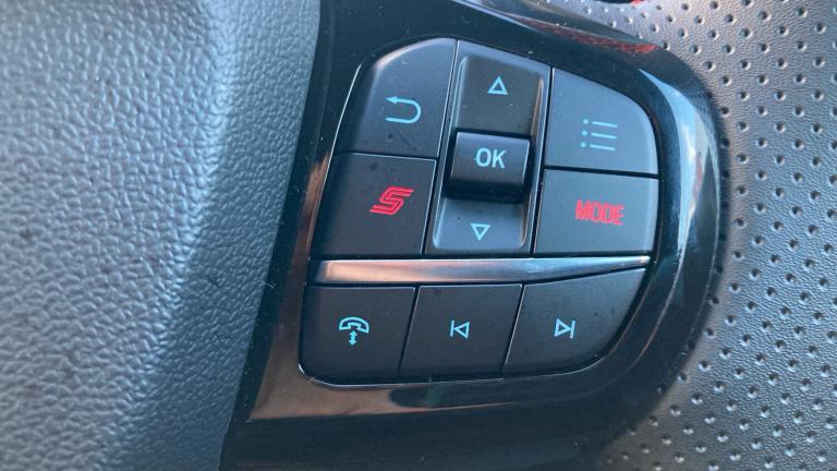 2025 Ford Puma 1.0 EcoBoost Hybrid mHEV ST 5dr DCT Petrol Hatchback Hatchback Petrol Automatic