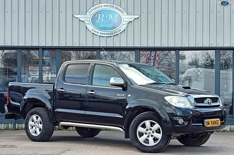 TOYOTA HILUX 3.0 Black Manual Diesel 2010