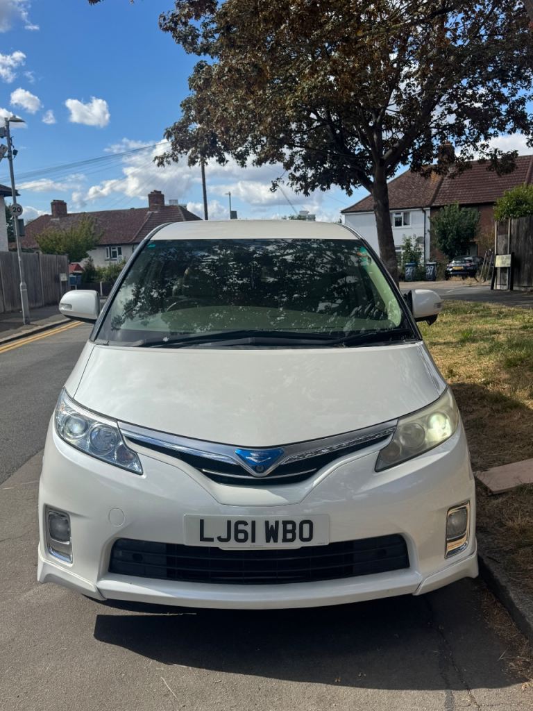 2012 Toyota Estima Hybrid Automatic – 7 Seater | Pearl White | Fresh Japanese Import