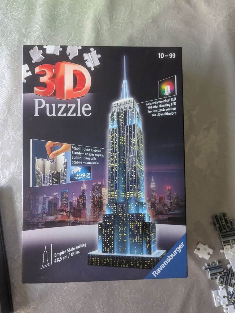 Ravensburger 3D Puzzle Empire State Building with LED Lights