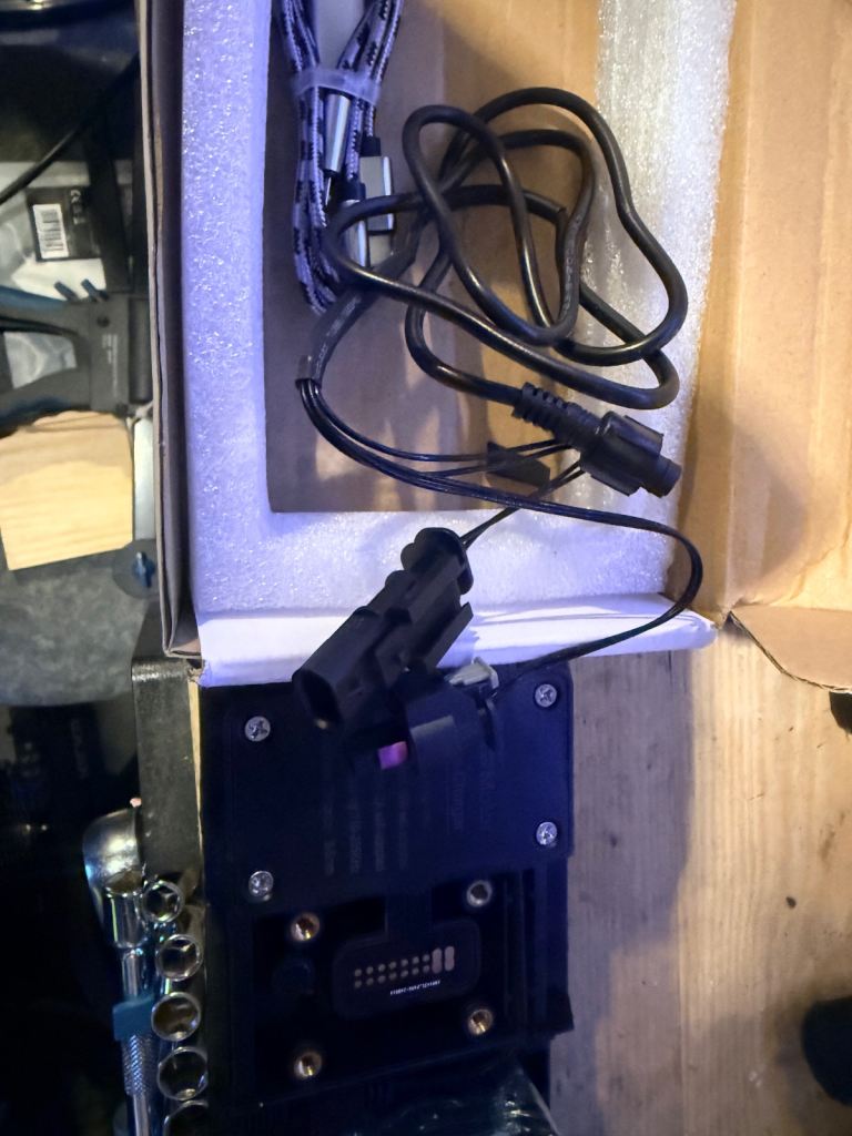 BMW GS Phone adaptor charger Navigator plug