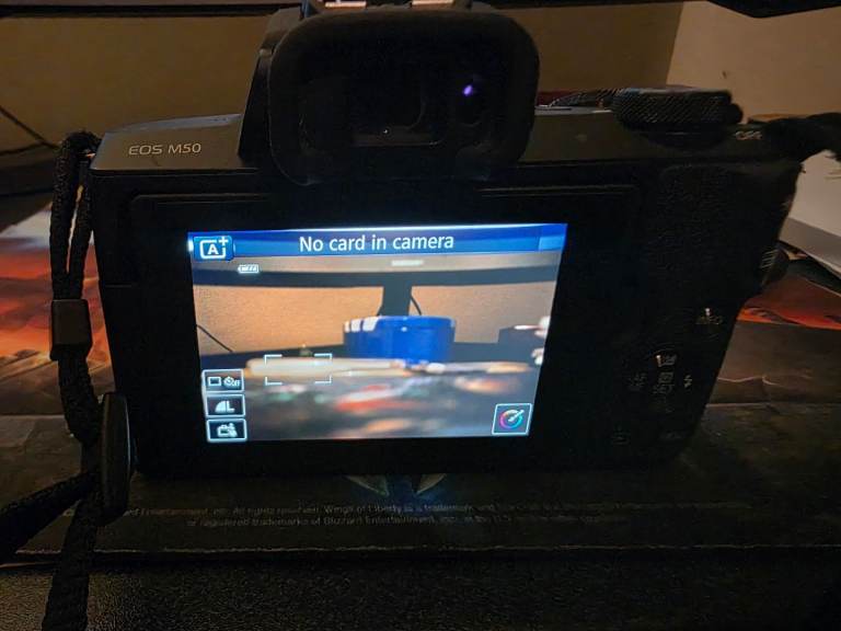 Canon M50