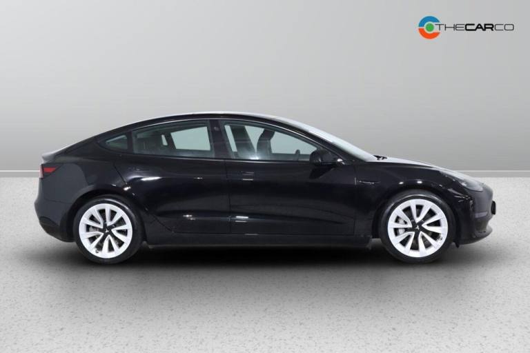 2021 Tesla Model 3 (Dual Motor) Long Range Auto 4WDE 4dr Saloon ELECTRIC Automatic