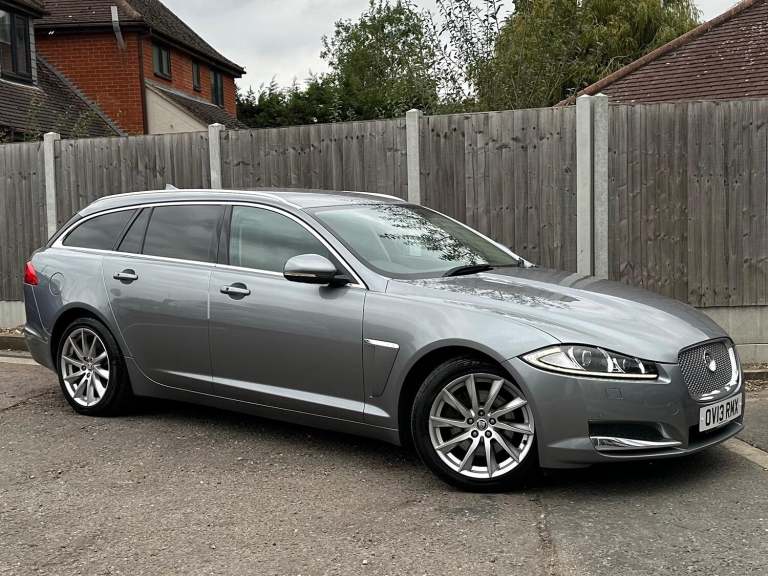 JAGUAR XF 2.2d Premium Luxury Sportbrake 5dr Diesel Auto Euro 5 (s/s) (200 ps)