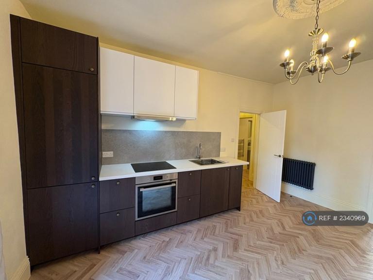 1 bedroom flat in Great Stanhope St, Bath, BA1 (1 bed) (#2340969)