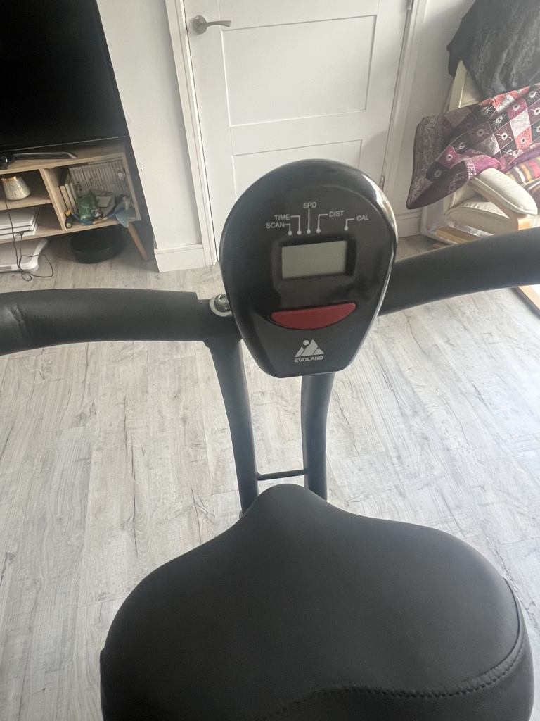 £50 Foldable training cycle/ bike 
