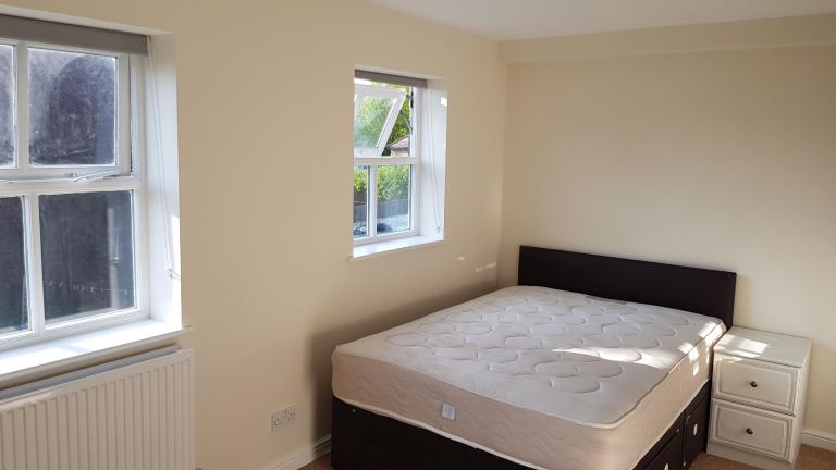 Rent Double Room - close to Preston Road and North Wembley station