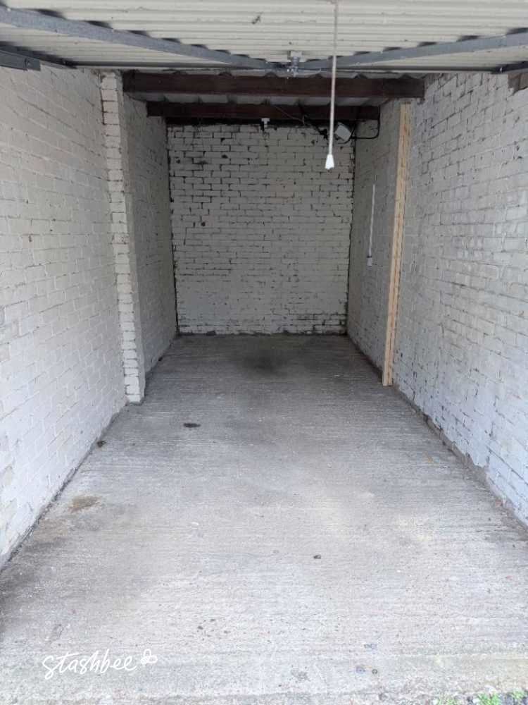 Garage to rent in Hertfordshire (WD23) | Stashbee