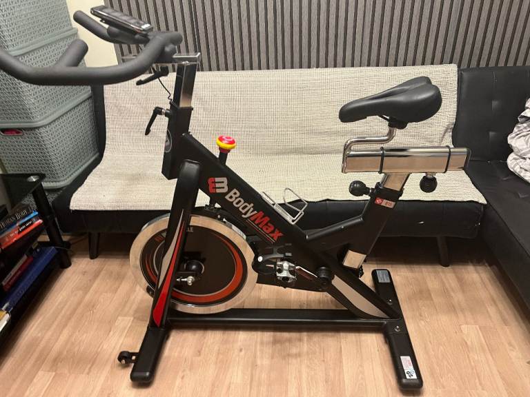 Second-Hand Exercise Bikes for Sale in Milton Keynes