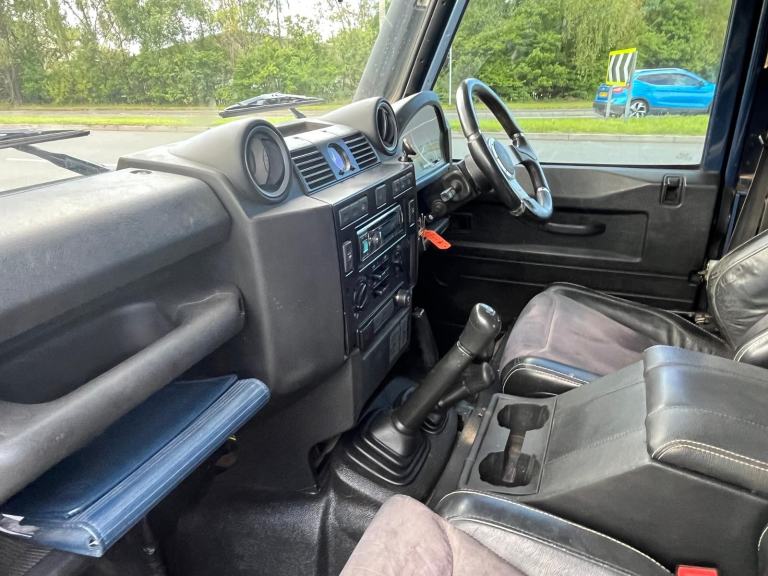 LAND ROVER DEFENDER SWB 90 COUNTY SIDE WINDOW BENCH SEAT @ £17950+ vat