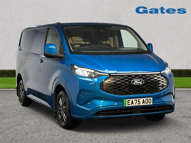 2025 Ford Transit Custom 320 SWB Limited 65kWh 100kw / 136PS Auto Van Electric Automatic