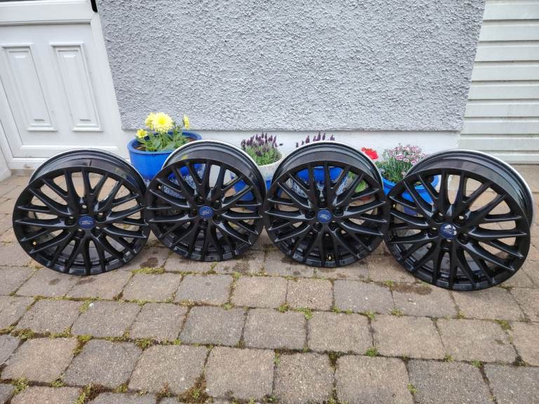 Set of 4 17" Gloss Black Alloy Wheels 5x 108