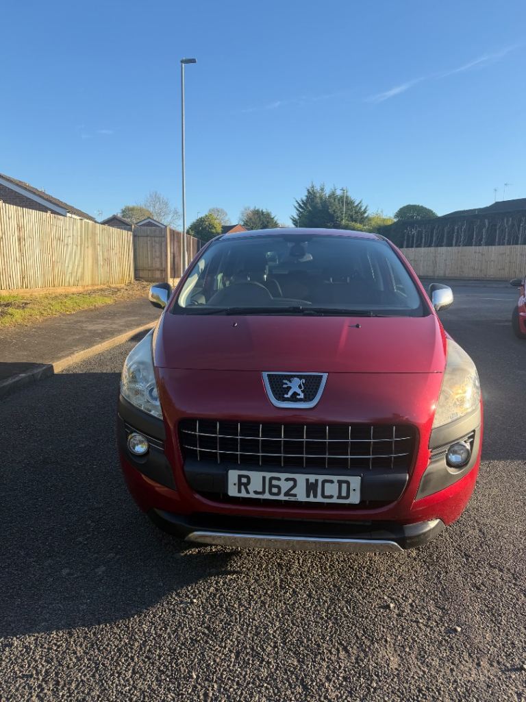 Peugeot, 3008, Hatchback, 2012, Manual, 1560 (cc), 5 doors