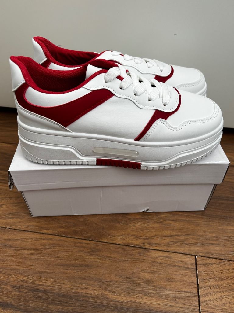 Brand new women KRUSH TRAINERS SIZE 5