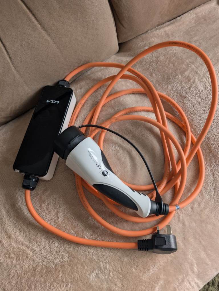 3 pin car charger 3 pin car charging cable 