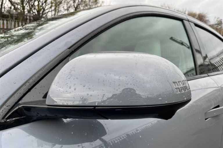 2025 Hyundai IONIQ 6 77.4kWh Ultimate Saloon 4dr Electric Auto (228 ps) Saloon Electric Automatic