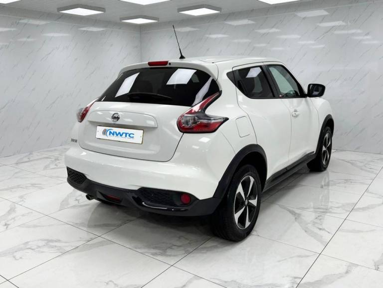 2019 Nissan Juke 1.6 Bose Personal Edition SUV 5dr Petrol Manual Euro 6 (112 ps) 1 FORMER OW HATC...