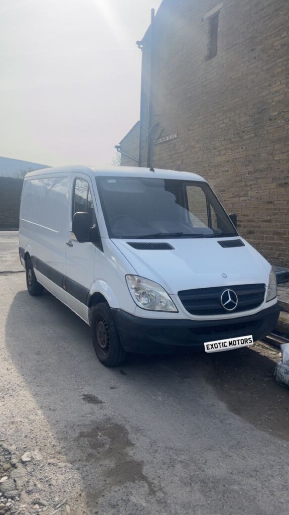 MERCEDES BENZ SPRINTER LOW MILEAGE