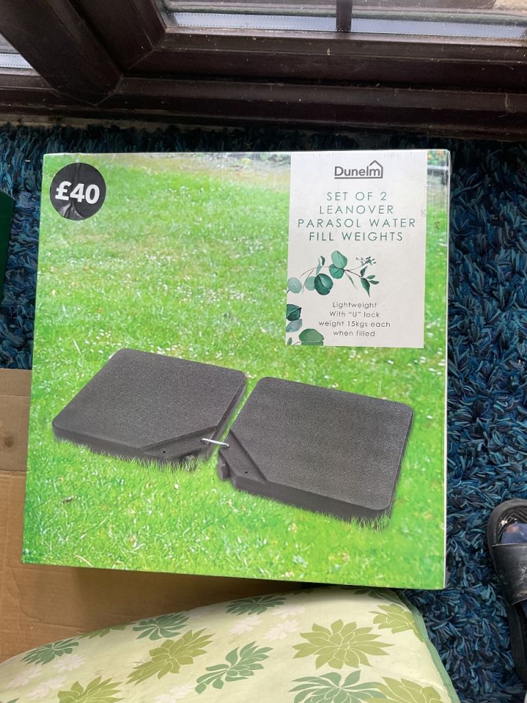 Parasol water fill weights , new in box, never been open or used x 2 boxes, 4 weights in total 