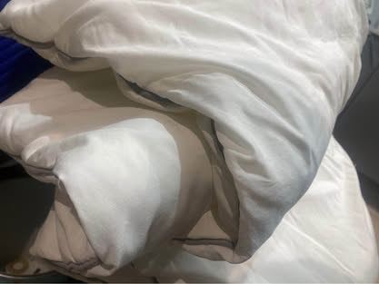 Single Winter duvet and 2 pillows - £9 (Wallisdown)