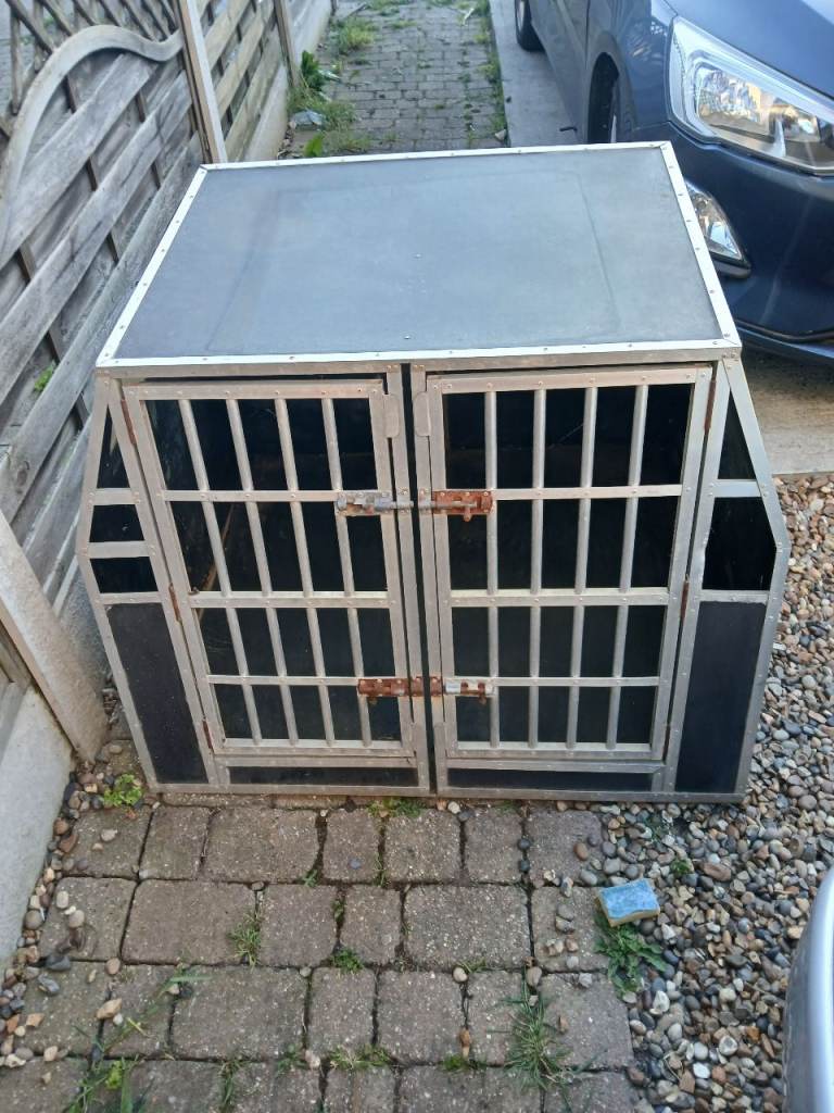 Car dog crate