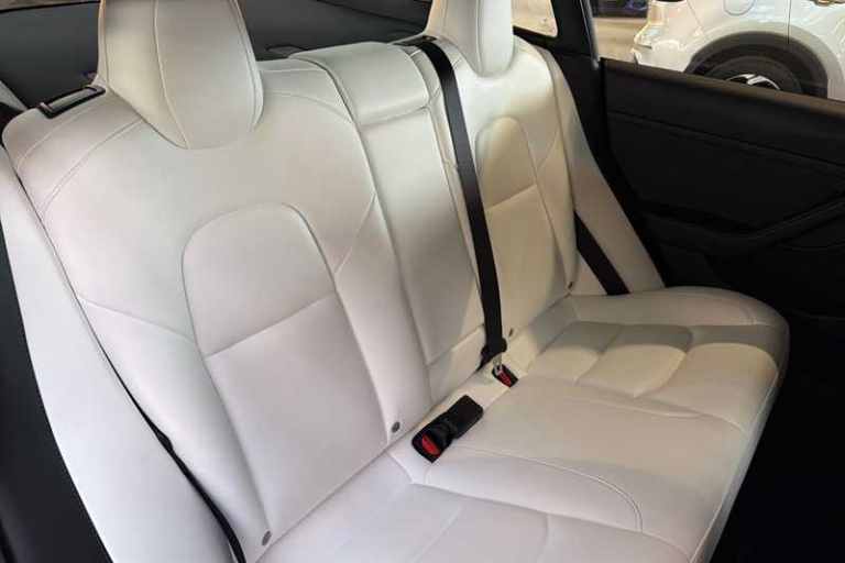 2022 Tesla Model 3 Standard Range Plus Saloon 4dr Electric Auto RWD (241 bhp) Saloon Electric Aut...