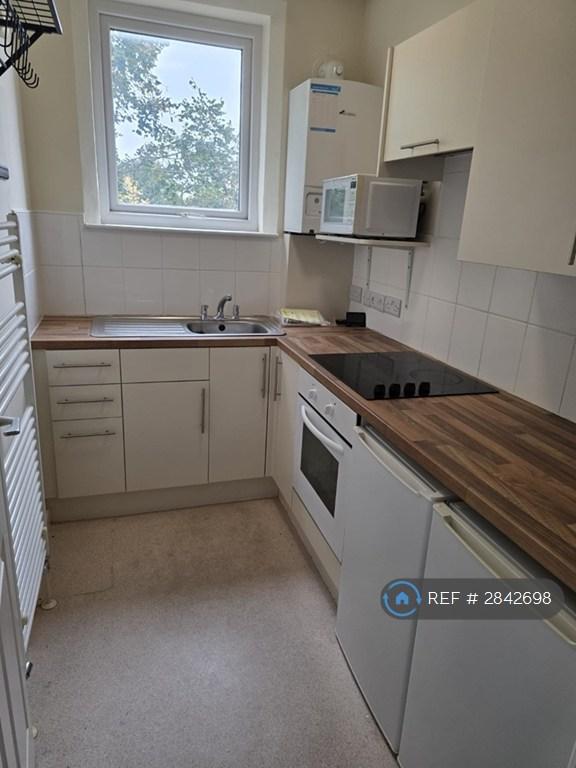 1 bedroom flat in Melton Road, Nottingham, NG2 (1 bed) (#2842698)