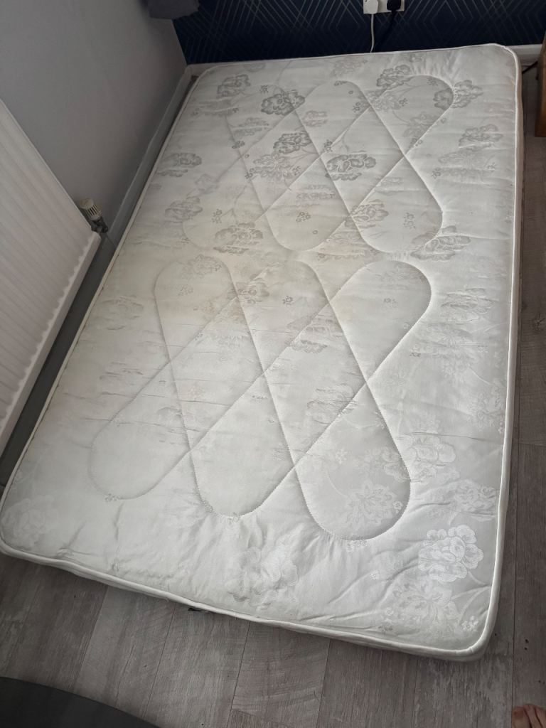 Small Dubble mattress 