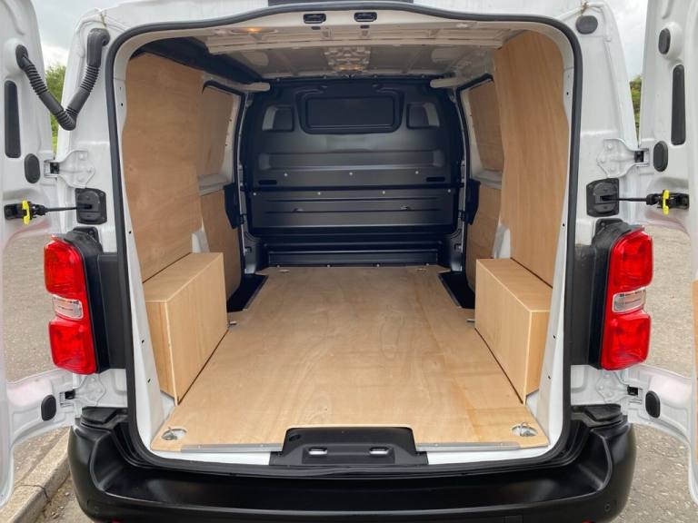 2023 73 PEUGEOT EXPERT 1.5 BLUEHDI 1000 PROFESSIONAL PREMIUM + NAV STANDARD 6DR 