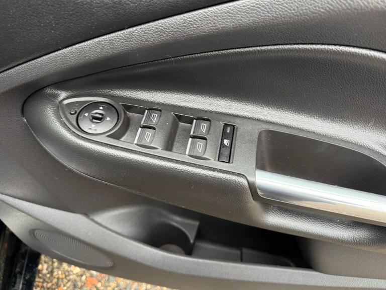 2019 Ford Kuga 1.5T EcoBoost ST-Line Euro 6 (s/s) 5dr HATCHBACK Petrol Manual