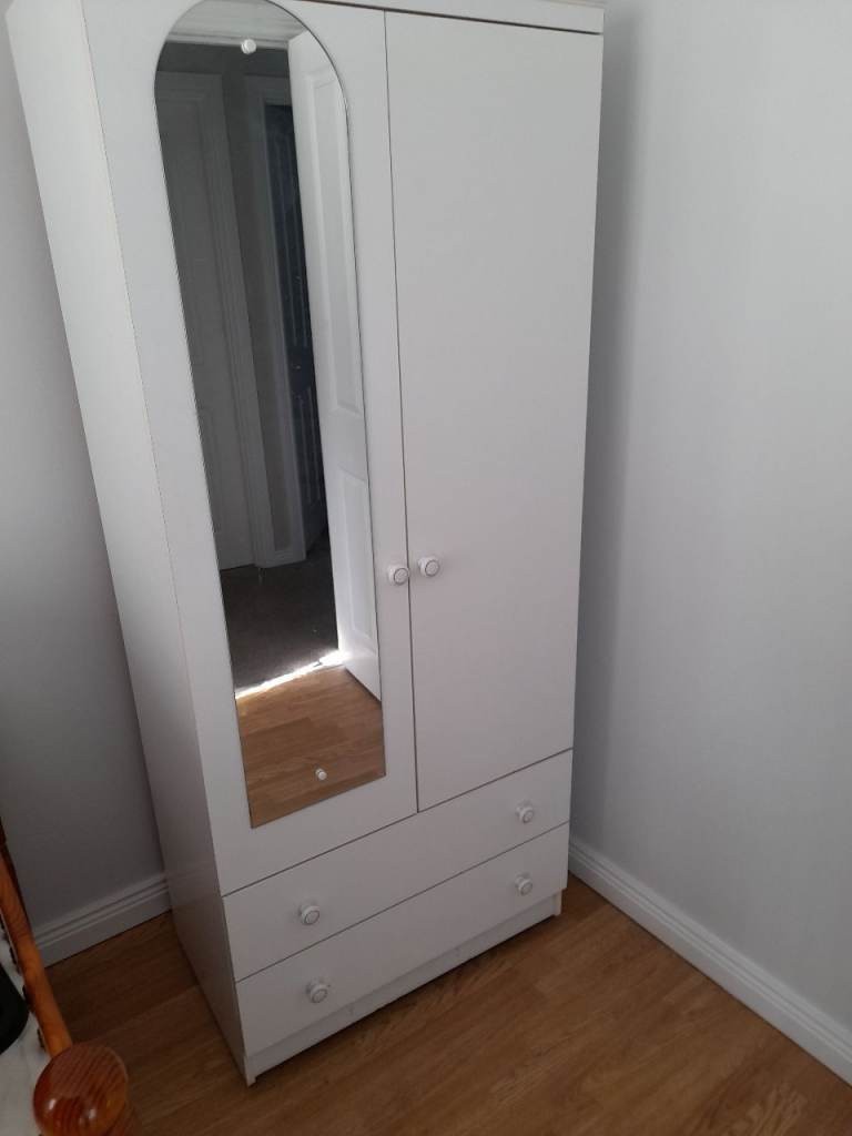 Wardrobe with mirror. 2doors 2drawers 