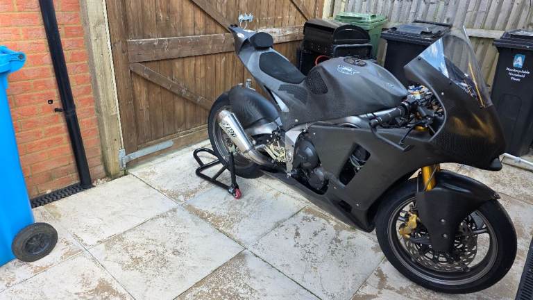 Daytona 675 Moto2 replica